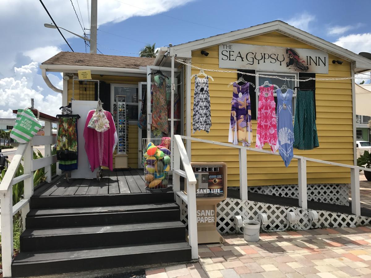 The Sea Gypsy Inn フォートマイヤーズビーチ エクステリア 写真